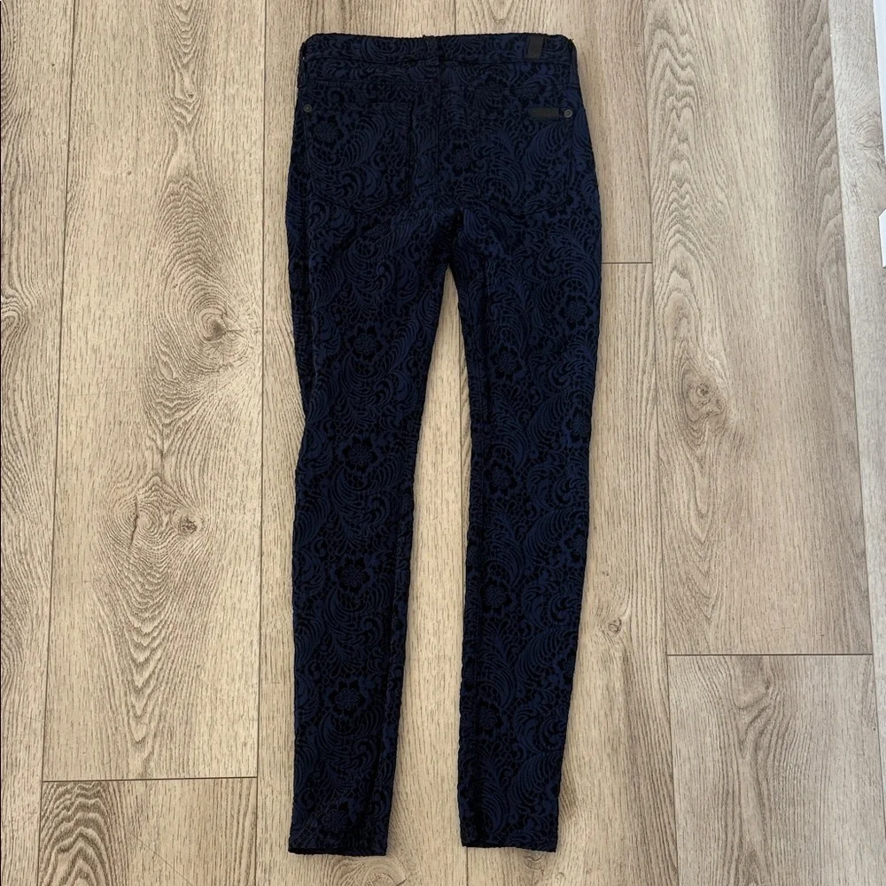 Textured Navy Floral Jacquard Skinny Pants - Picture 5 of 5